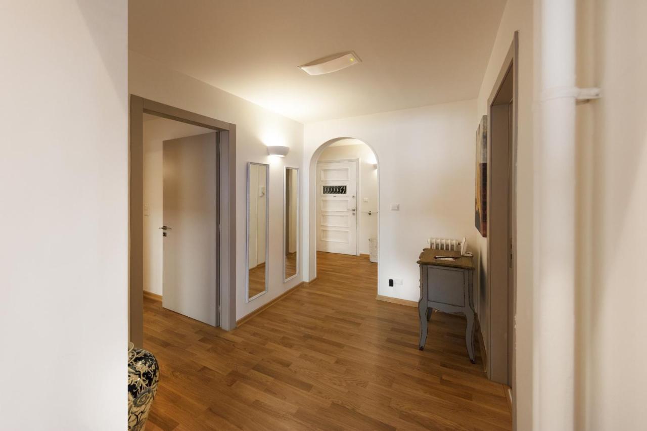 אתונה Kolonaki 2 Bdr Apartment מראה חיצוני תמונה